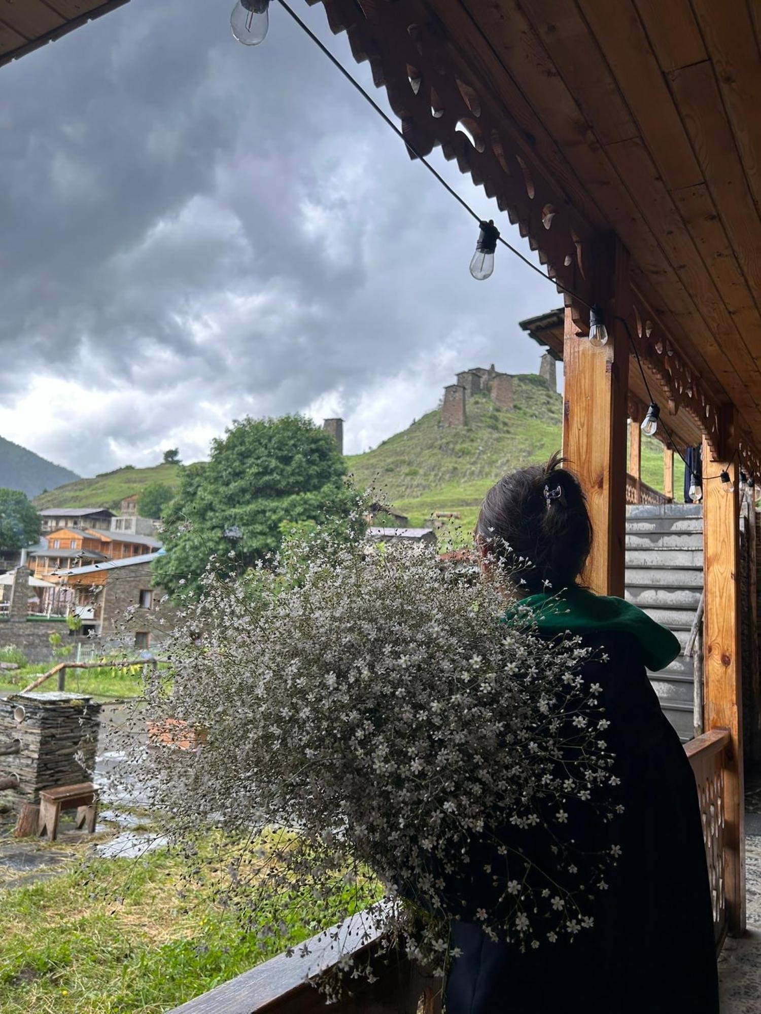 Guesthouse Lasharai Omalo 외부 사진