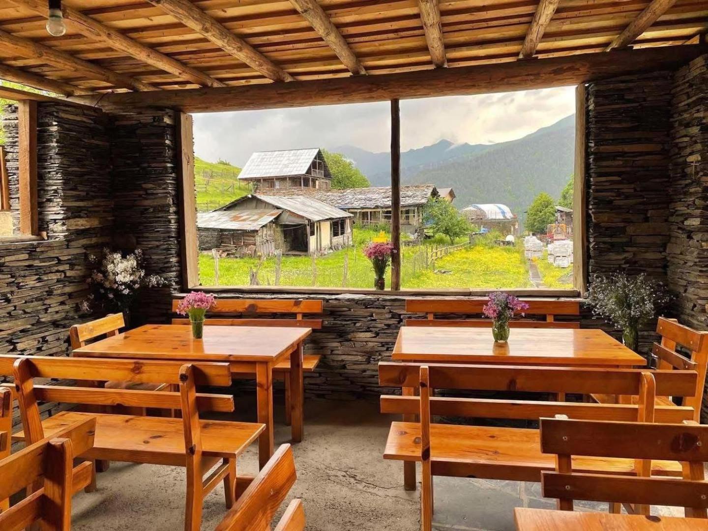 Guesthouse Lasharai Omalo 외부 사진