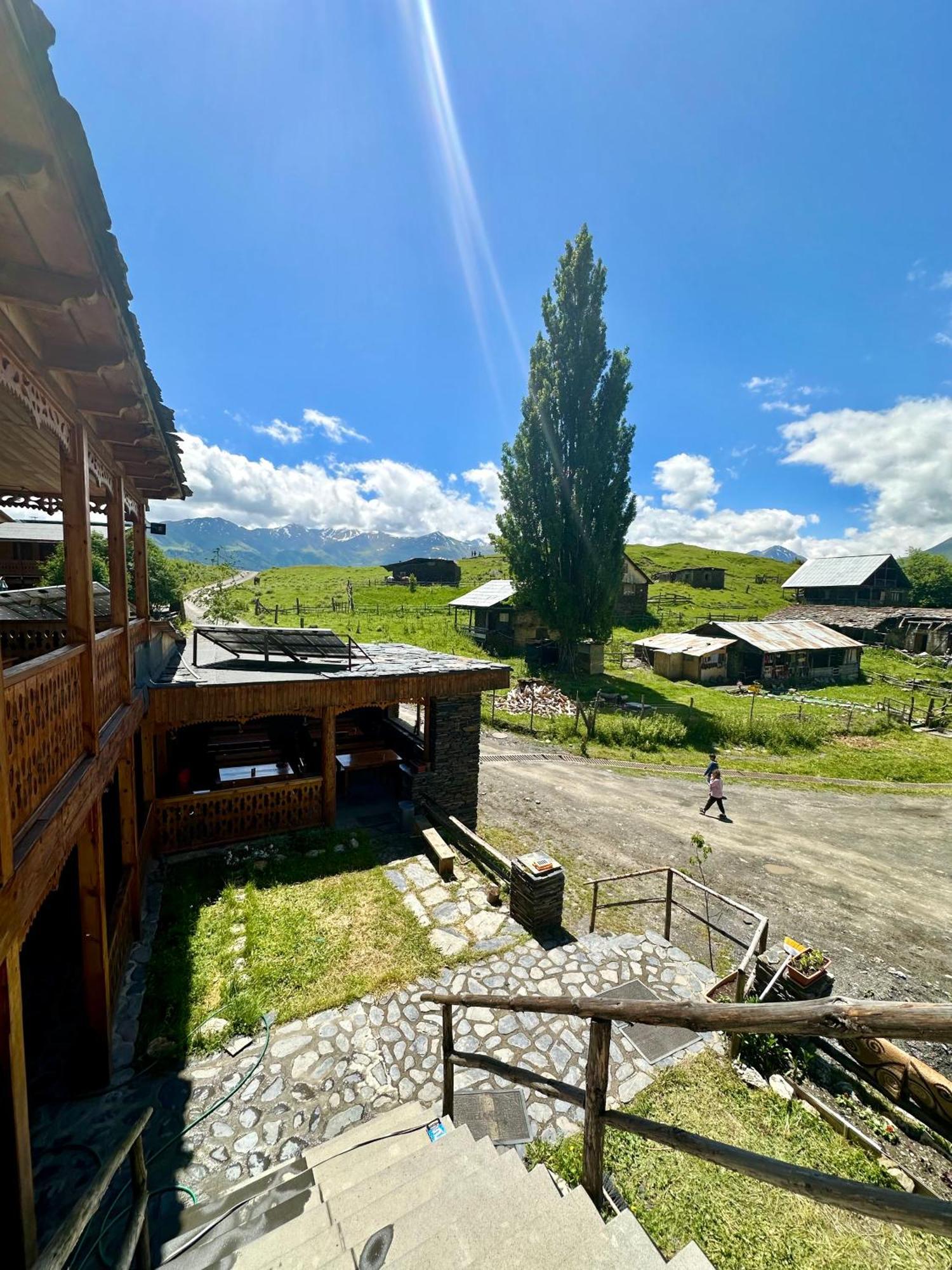 Guesthouse Lasharai Omalo 외부 사진