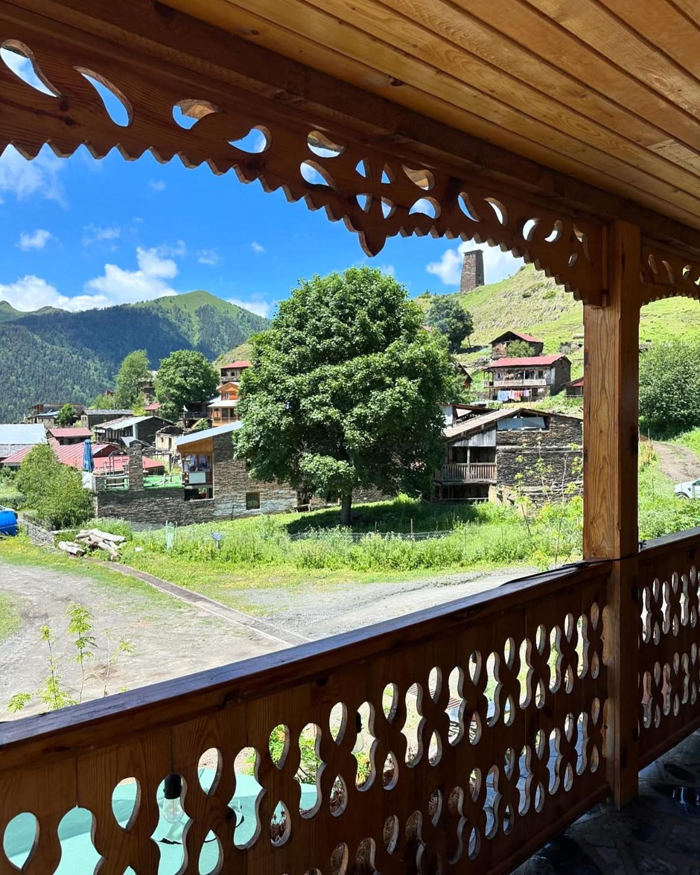 Guesthouse Lasharai Omalo 외부 사진